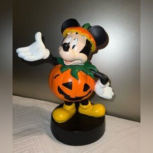 Mickey Halloween 🎃 pumpkin